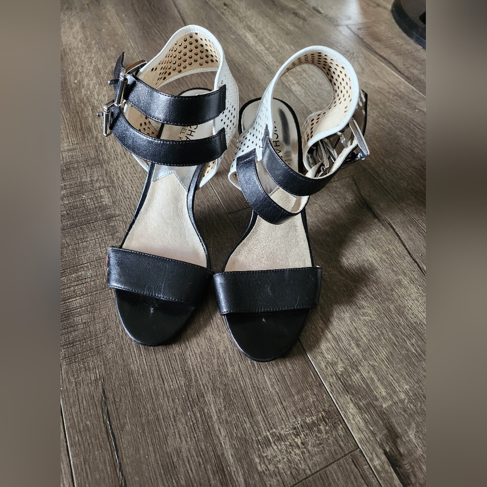 Michael Kors High Heel Women Shoe size 6 Tan/black